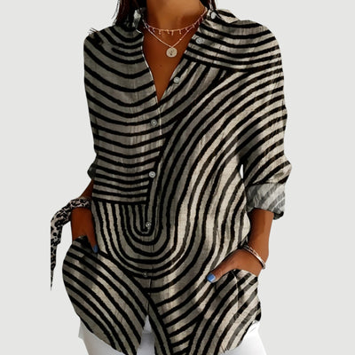 Olivia™ | Bluse med farverigt design